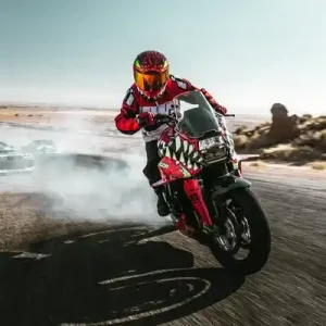 Airform Manik‘r Helmet Red M Ofertă